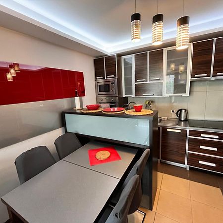Cracow Stay Premium Apartments Free Parking - 3 X Room - 3 X Aircondition Kraków Zewnętrze zdjęcie